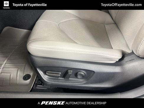 Used 2024 Toyota Camry XLE w/ Navigation Package FWD image 22
