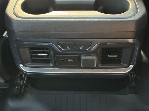 Used 2020 GMC Sierra 3500 Denali w/ Denali Ultimate Package AWD/4WD image 14