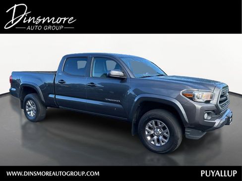 Used 2016 Toyota Tacoma SR5 AWD/4WD image 1