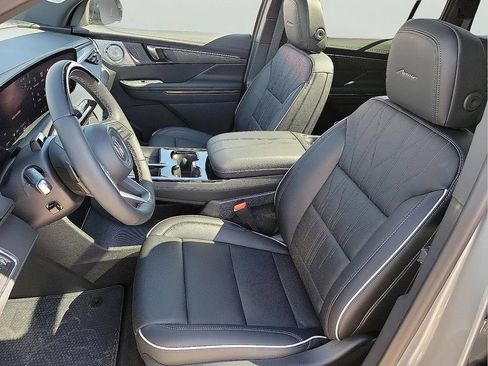New 2026 Buick Enclave Avenir w/ Super Cruise Package AWD/4WD image 13