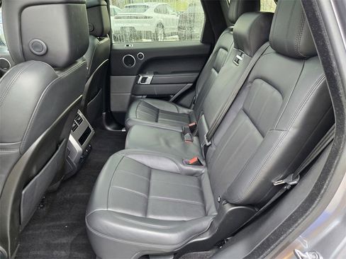 Used 2020 Land Rover Range Rover Sport HSE image 10