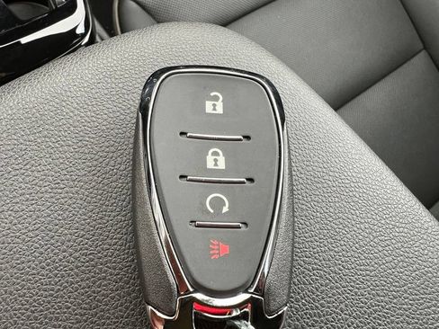 Used 2024 Chevrolet Trax ACTIV w/ Driver Confidence Package FWD image 39