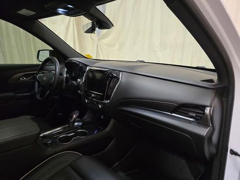 Used 2023 Chevrolet Traverse Premier w/ Redline Edition AWD/4WD image 40