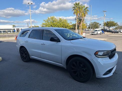 Used 2020 Dodge Durango SXT image 2