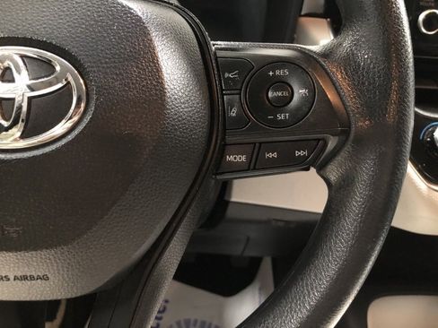 Used 2021 Toyota Corolla LE w/ Carpet Mat Package (TMS) image 20