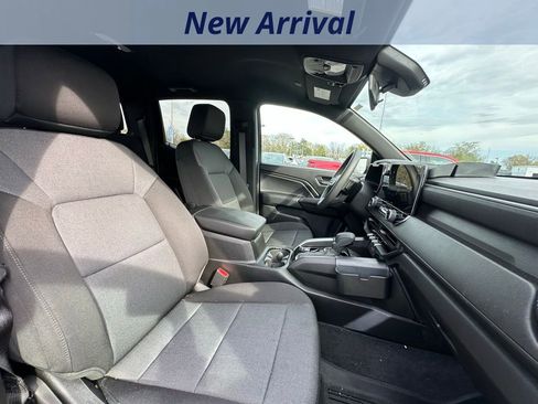 Used 2026 Chevrolet Colorado W/T image 6