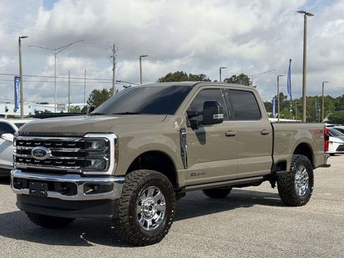 Used 2026 Ford F250 Lariat w/ FX4 Off-Road Package AWD/4WD image 14