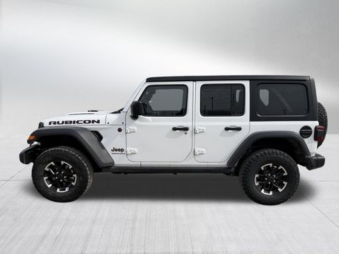 Used 2025 Jeep Wrangler Unlimited Rubicon image 4