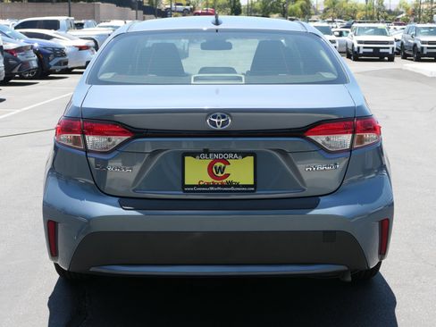 Used 2022 Toyota Corolla LE FWD image 5