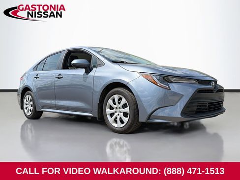 Used 2026 Toyota Corolla LE FWD image 1
