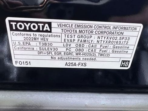 Used 2022 Toyota Camry LE w/ Cold Weather Package FWD image 28