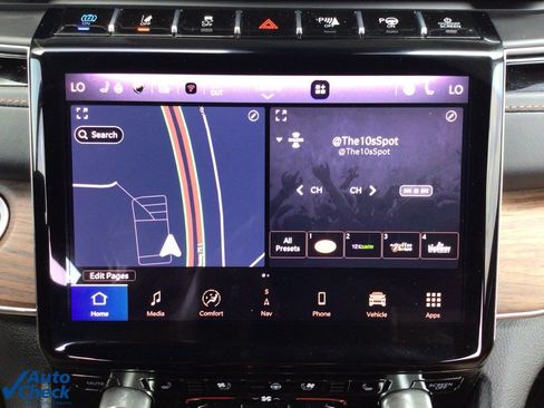 Used 2023 Jeep Grand Cherokee Summit w/ Advanced Protech Group IV image 28