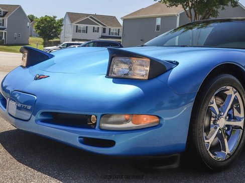 Used 1998 Chevrolet Corvette Coupe w/ Roof Pkg RWD image 80