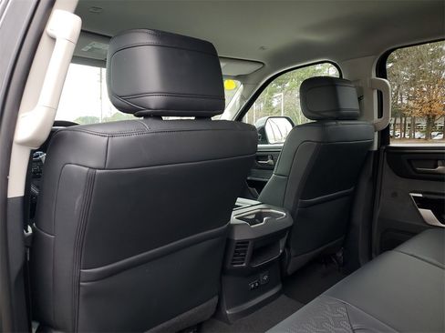 Used 2024 Toyota Tundra Limited image 14