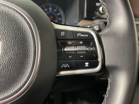 Used 2022 Kia Sorento EX w/ Panoramic Sunroof Package image 29