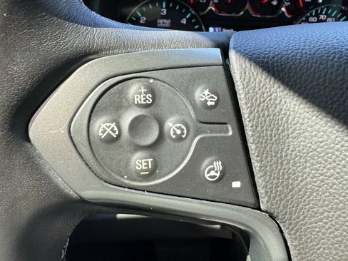 Used 2019 Chevrolet Suburban Premier AWD/4WD image 28