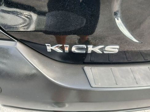 Used 2020 Nissan Kicks SR w/ SR Premium Package image 16