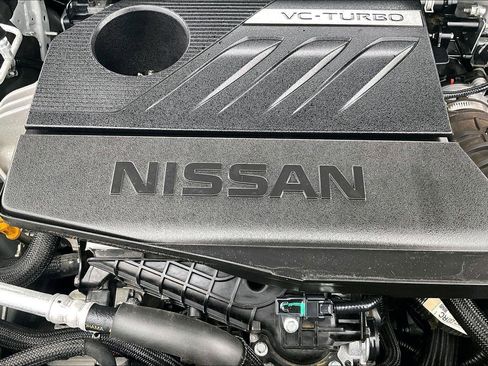 Used 2022 Nissan Rogue SV w/ SV Premium Package image 32