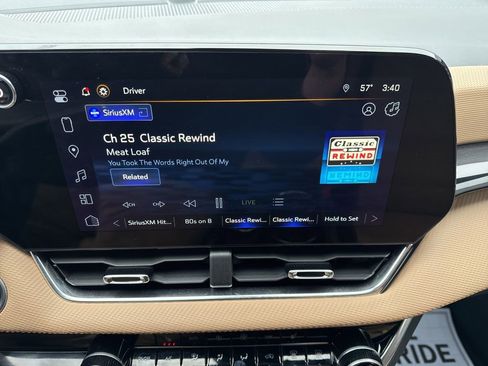 Certified 2025 Chevrolet Equinox ACTIV AWD/4WD image 20
