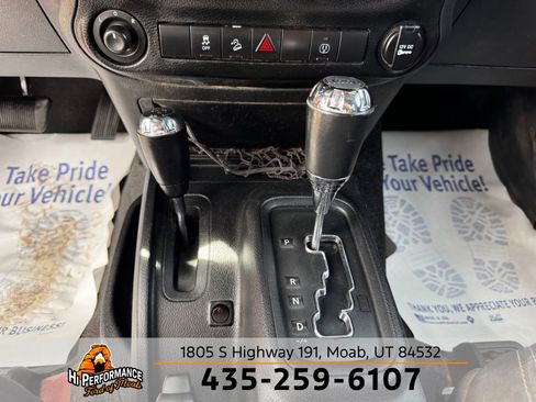 Used 2014 Jeep Wrangler Rubicon w/ Power Convenience Group AWD/4WD image 29