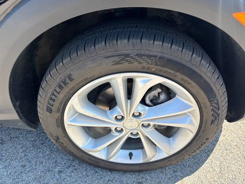 Used 2023 Buick Encore GX Preferred w/ Cold Weather Comfort Package FWD image 11