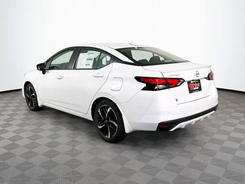 New 2025 Nissan Versa SR w/ Trunk Package image 28