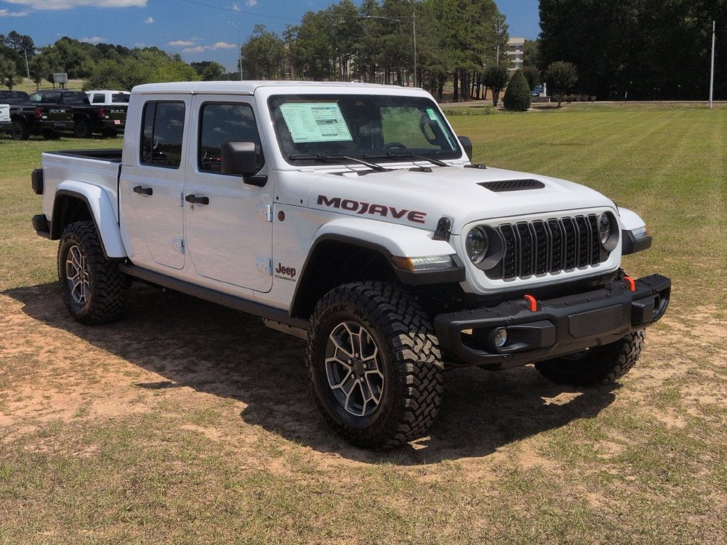 New 2026 Jeep Gladiator Mojave AWD/4WD image 2
