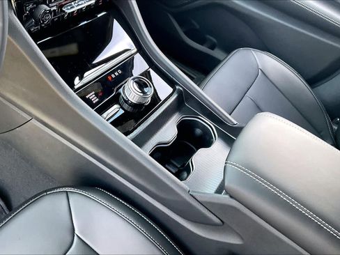 New 2025 Jeep Grand Cherokee L Limited image 7