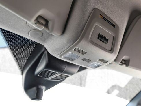 Used 2022 Ford Transit 250 Medium Roof image 31