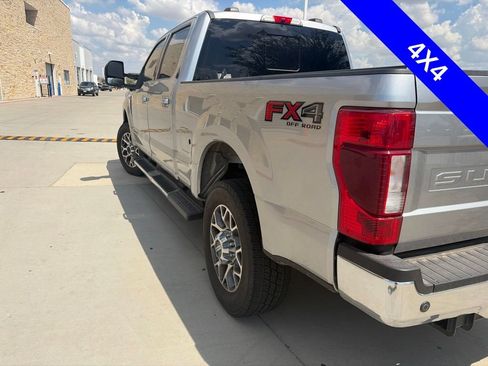 Used 2022 Ford F250 Lariat w/ FX4 Off-Road Package AWD/4WD image 4