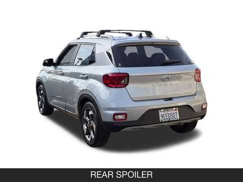 Used 2021 Hyundai Venue SEL FWD image 7