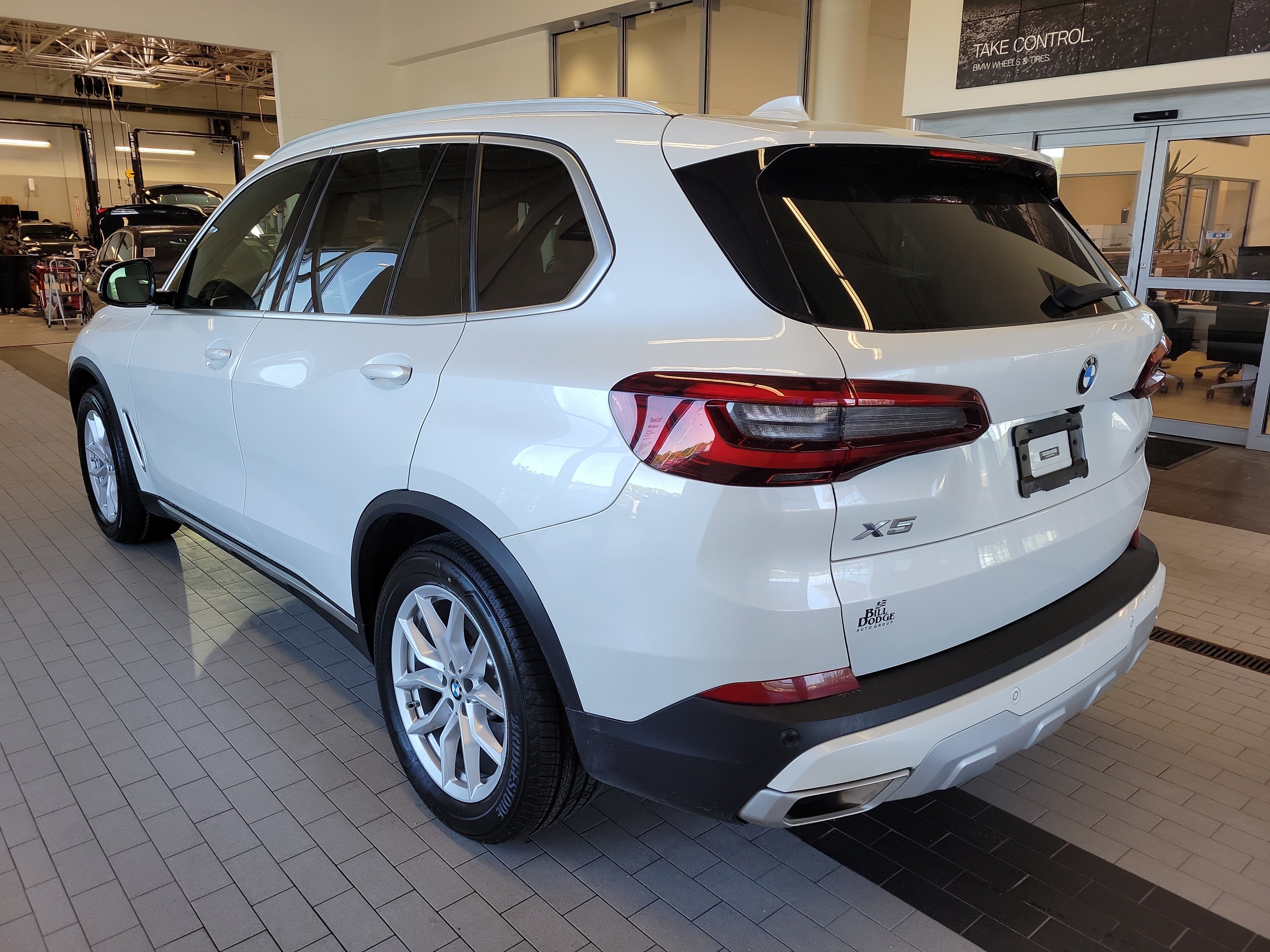 Used 2021 BMW X5 xDrive40i w/ Convenience Package AWD/4WD image 7
