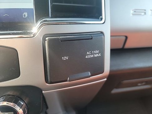 Used 2022 Ford F250 King Ranch w/ King Ranch Ultimate Package AWD/4WD image 34