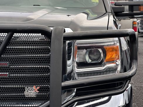 Used 2018 GMC Sierra 2500 SLT image 50
