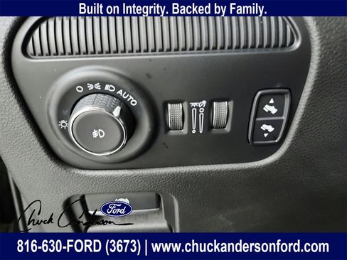 Used 2022 Jeep Wagoneer Series III w/ Flexible Seating Group image 15