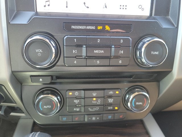 Used 2017 Ford F150 Lariat w/ Equipment Group 501A Mid AWD/4WD image 15