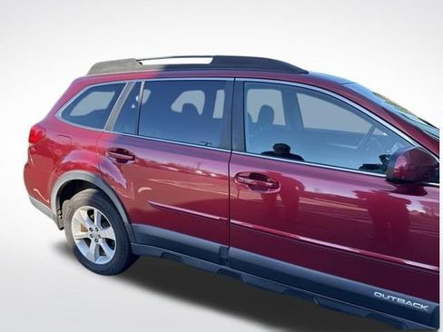 Used 2014 Subaru Outback 2.5i Premium w/ Moonroof Package image 9