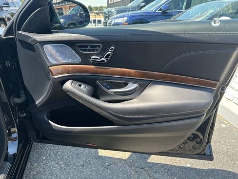 Used 2014 Mercedes-Benz S 550 Sedan w/ Premium 1 Package image 14