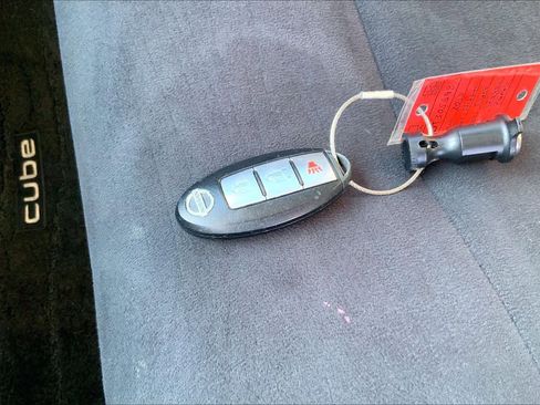 Used 2013 Nissan Cube 1.8 SL w/ SL Preferred Pkg image 13