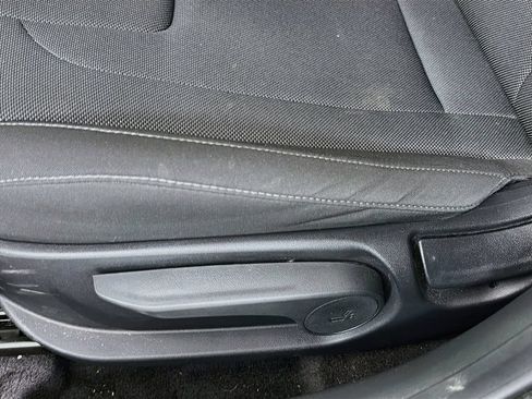 Used 2026 Hyundai Elantra SE FWD image 22