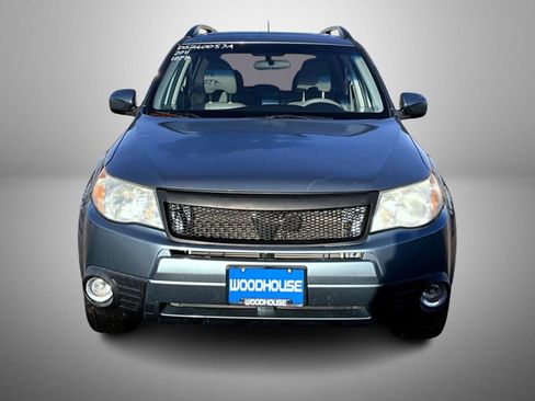 Used 2011 Subaru Forester 2.5X Limited image 2