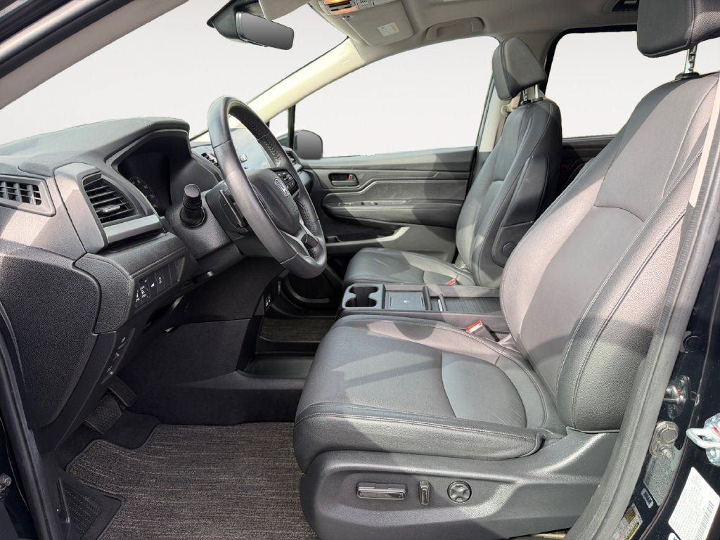Used 2025 Honda Odyssey EX-L image 6