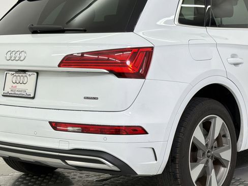 Used 2023 Audi Q5 2.0T Premium Plus w/ Premium Plus Package AWD/4WD image 12