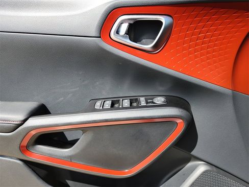 New 2025 Kia Soul GT-Line image 17