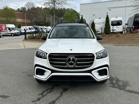New 2026 Mercedes-Benz GLS 450 4MATIC image 3