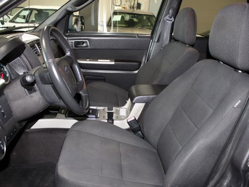 Used 2010 Ford Escape XLT FWD image 21