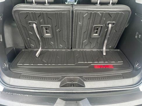 Certified 2023 GMC Acadia SLT w/ Technology Package AWD/4WD image 25