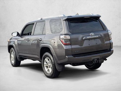 Used 2016 Toyota 4Runner SR5 image 7