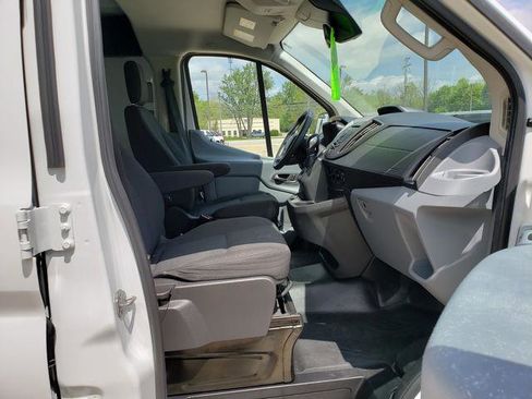 Used 2018 Ford Transit 150 130 Low Roof RWD image 16