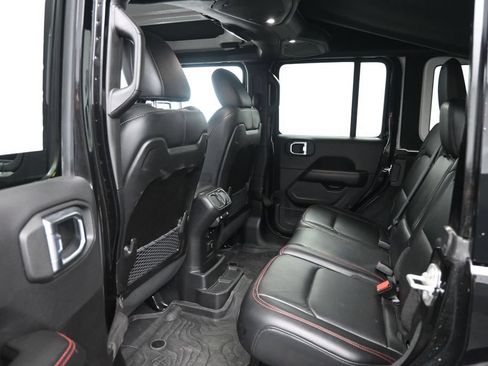 Used 2024 Jeep Wrangler Unlimited Rubicon AWD/4WD image 28
